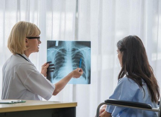 Best Pulmonologist in Central Noida