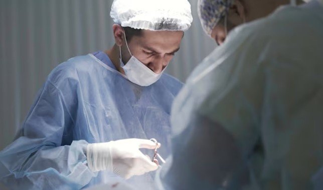 Best Minimally Invasive Surgeon in Central Noida
