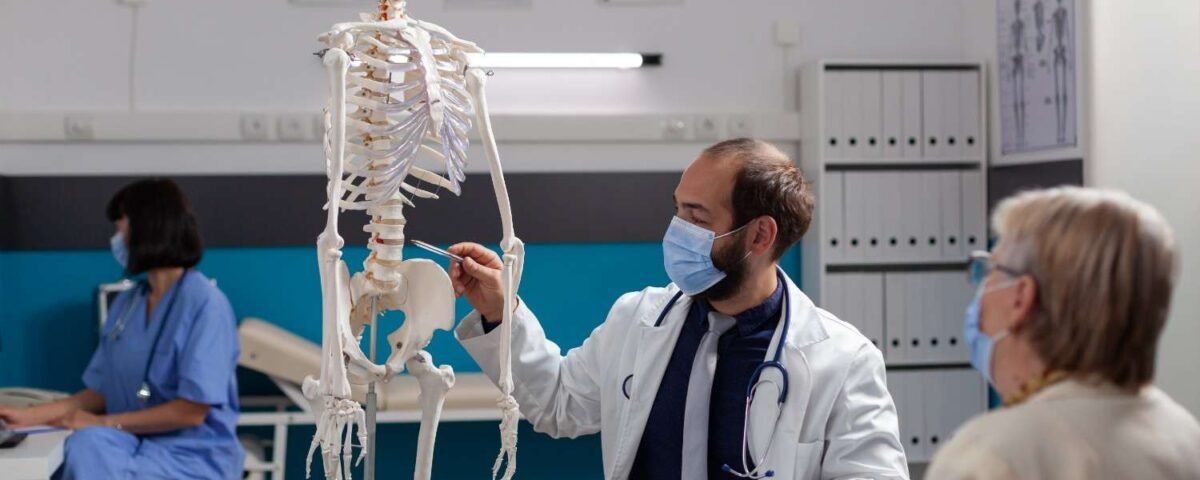 Best Orthopaedic Doctors in Sector 45 Noida